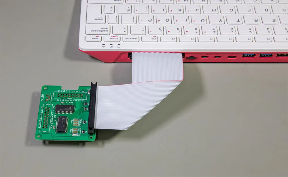 Cable connection for a IO Pi connected to the back of a Raspberry Pi 400